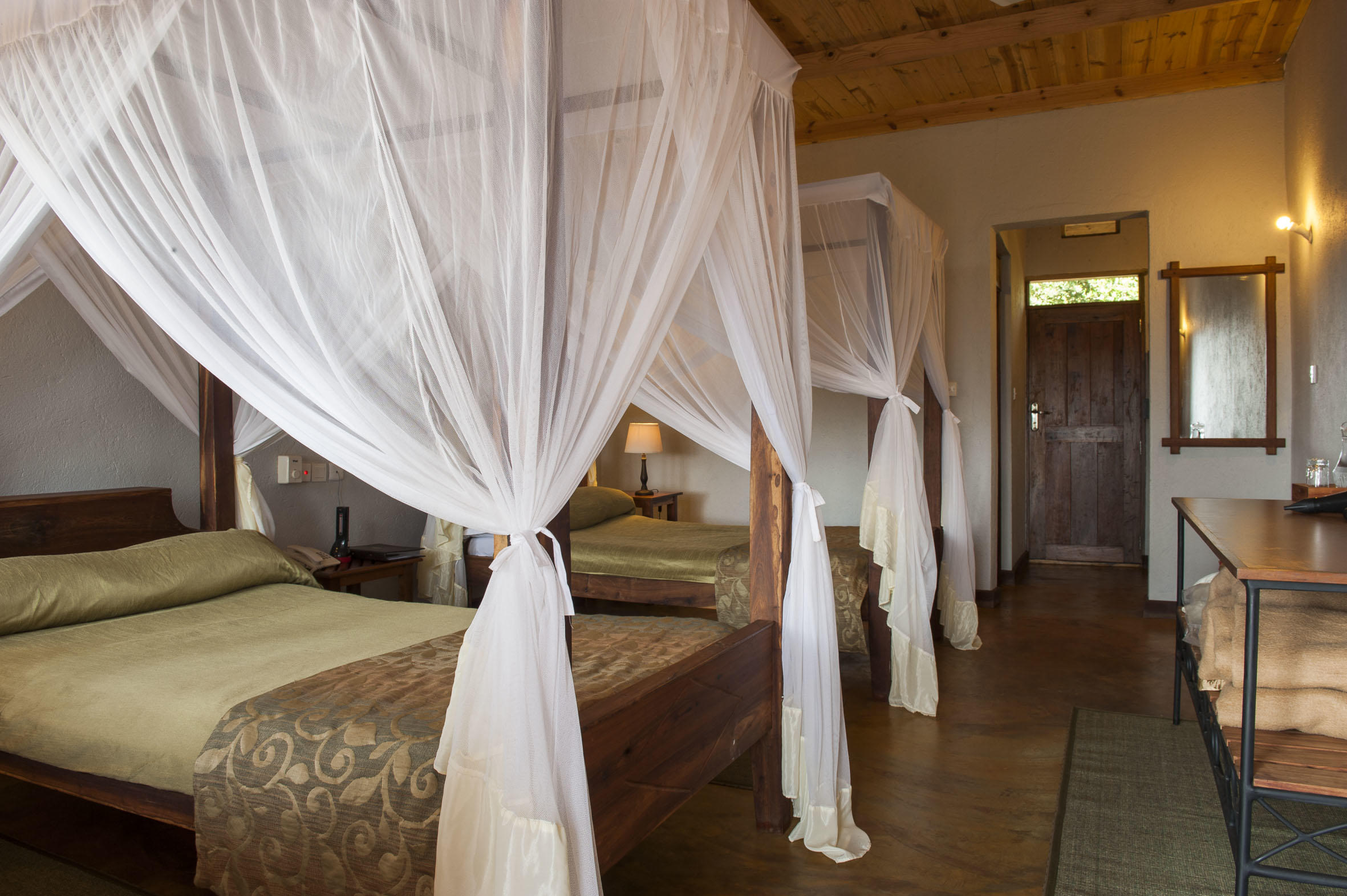Garden-view-rooms-interior-twin-TANZANIA SAFARI