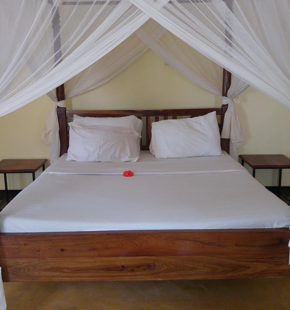 crater rim view Single Room